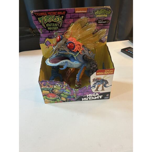 Playmates Toys Other - Teenage Mutant Ninja Turtles TMNT Mutant Mayhem Mega Mutant Super Fly 8" Figure
